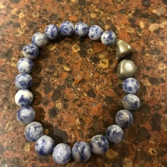 Handmade - Blue Stone Stretch Bracelet - Picture 4 of 5